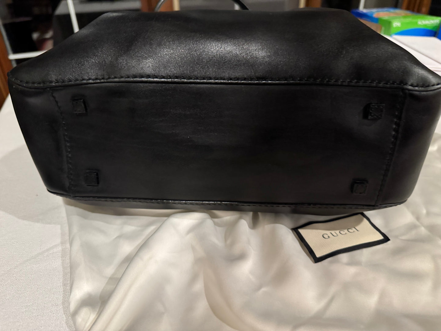 Gucci Swing Leather Bucket Tote