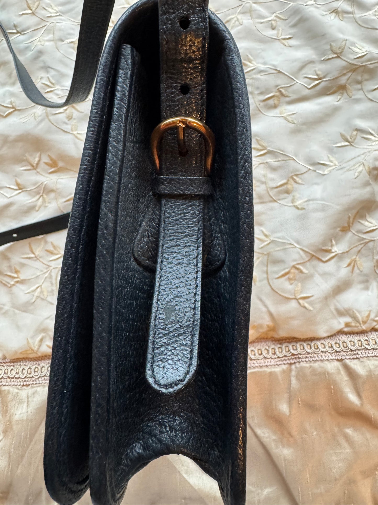 Vintage Gucci GG Supreme Crossbody Bag